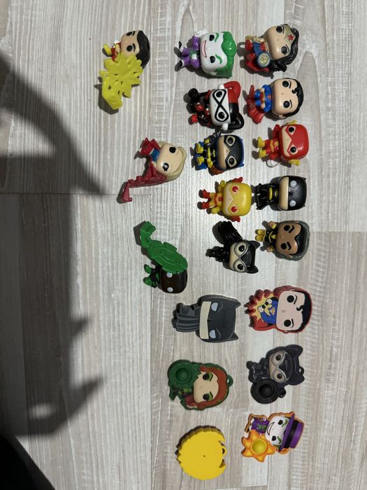 фигурки из киндер джой dc