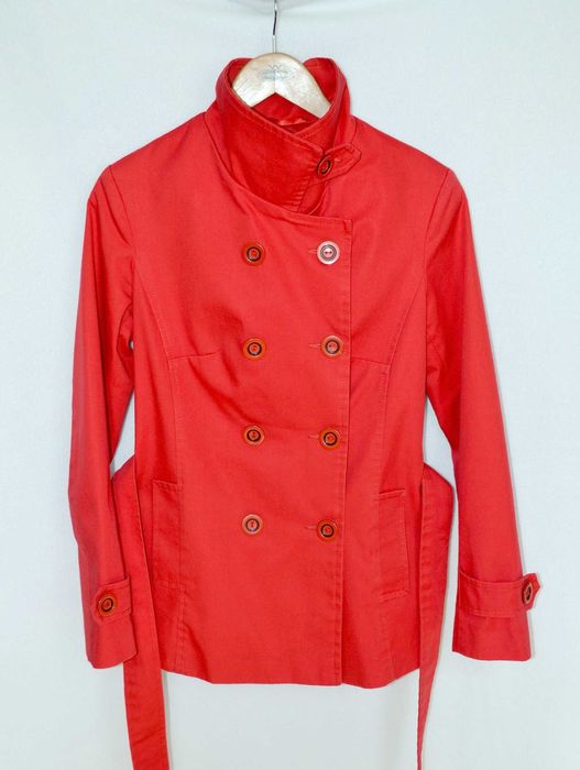 Жіноча куртка р. S-M наш 44- 46 зріст до 168 см плащ можна на підлітка