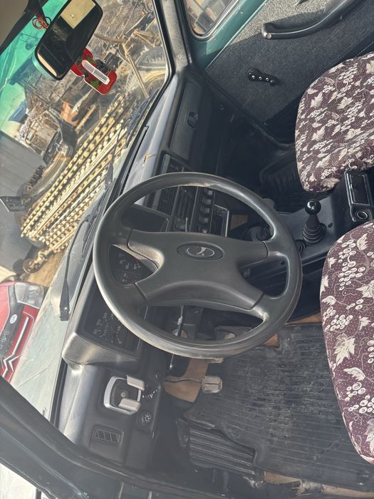 Продам авто по запчастинах Ваз Нива 2121