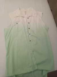 Camisa verde e branca sem manga