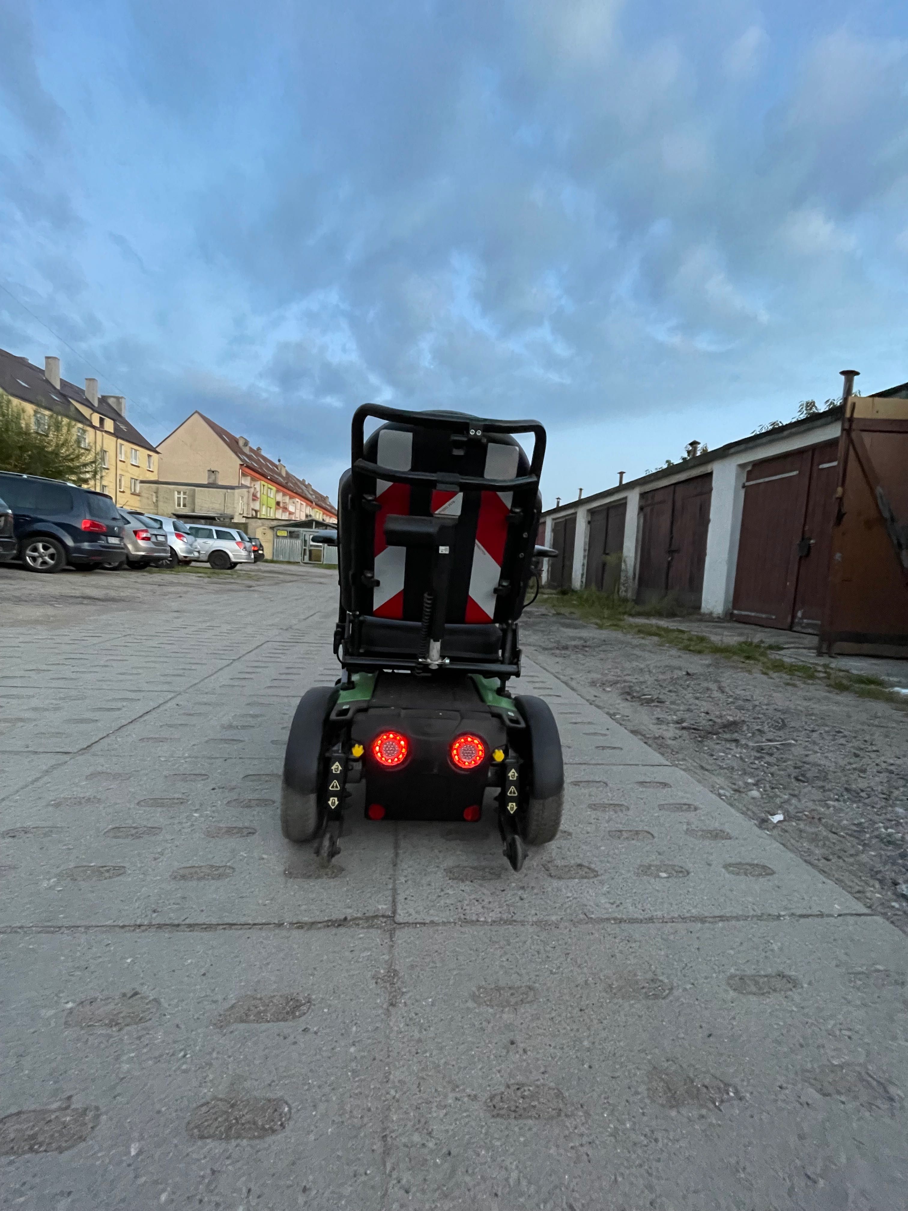 Wózek elektryczny w bardzo dobrym stanie