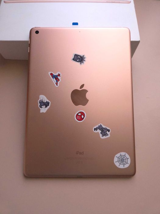 Планшет Apple iPad A1893 128GB Gold
