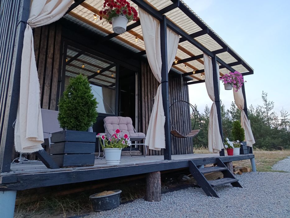 Продам дачный домик с бассейном