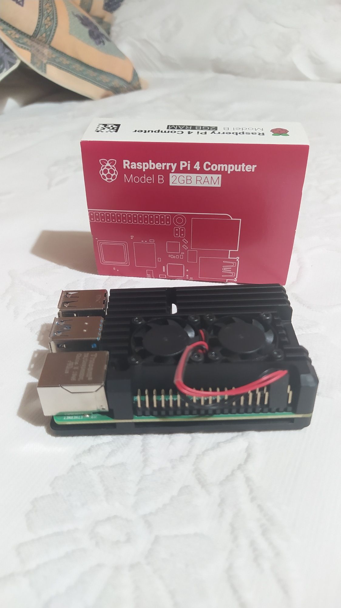 Raspberry Pi 4 2GB + dissipador activo alumínio 2 ventoinhas