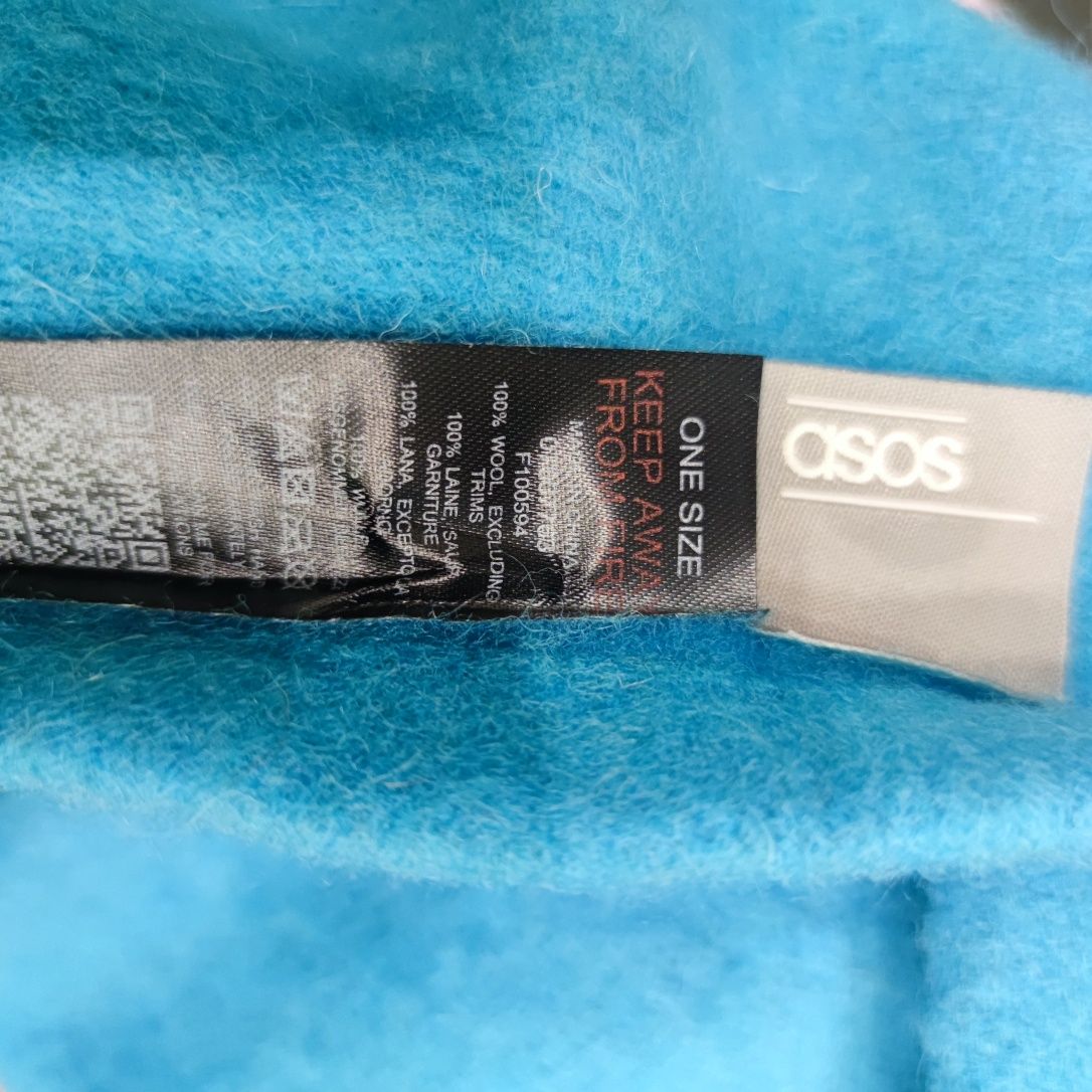 Wełniany beret Asos z przypinkami w kształcie serca. 100% wełna!
