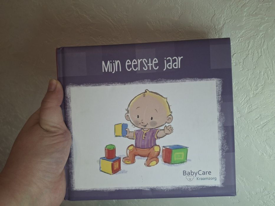 книга новонародженого  двобічна, мій перший рік, нідерландська мова