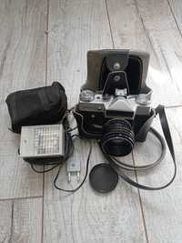 Продам фотоаппарат Зенит Е с фотовспышкой в комплекте.