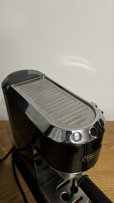 Ekspres do kawy deLonghi Dedica