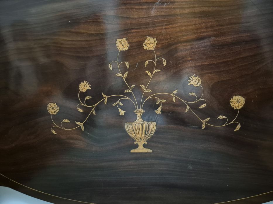 Cama de casal D. Maria embutidos florais