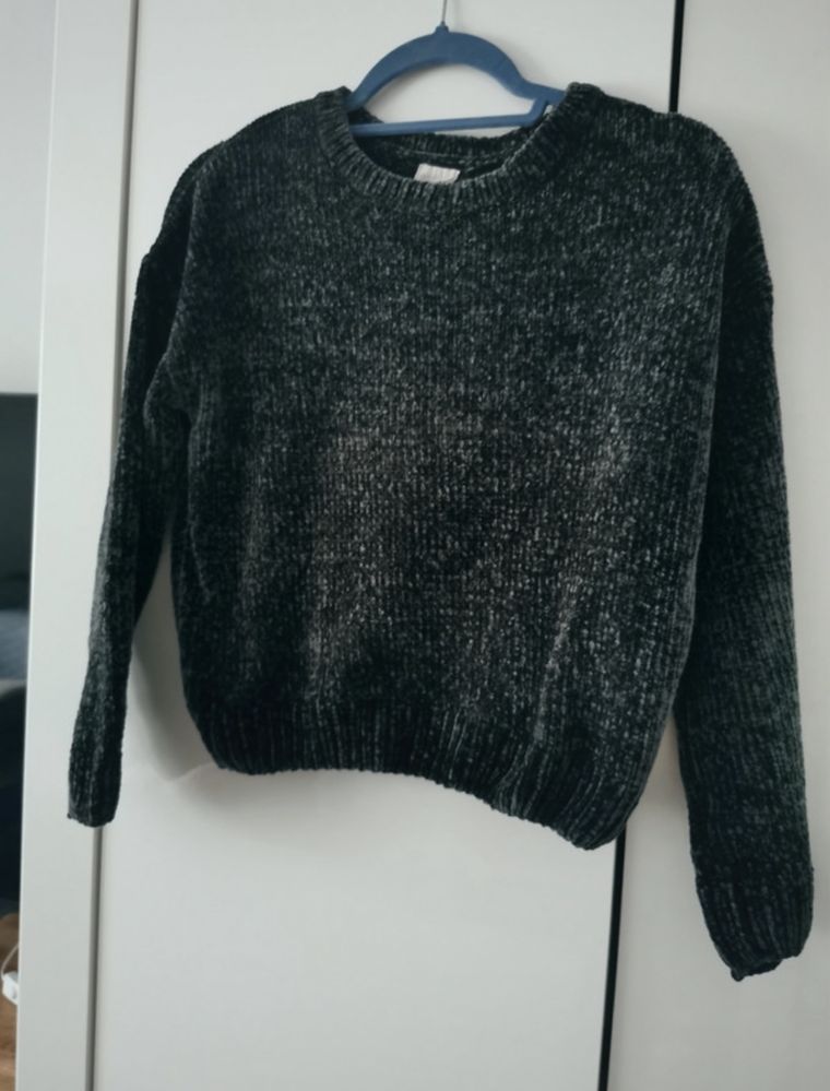 Sweterek ciepły ciemnozielony (M)