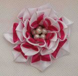 Kwiatki wstążki kanzashi