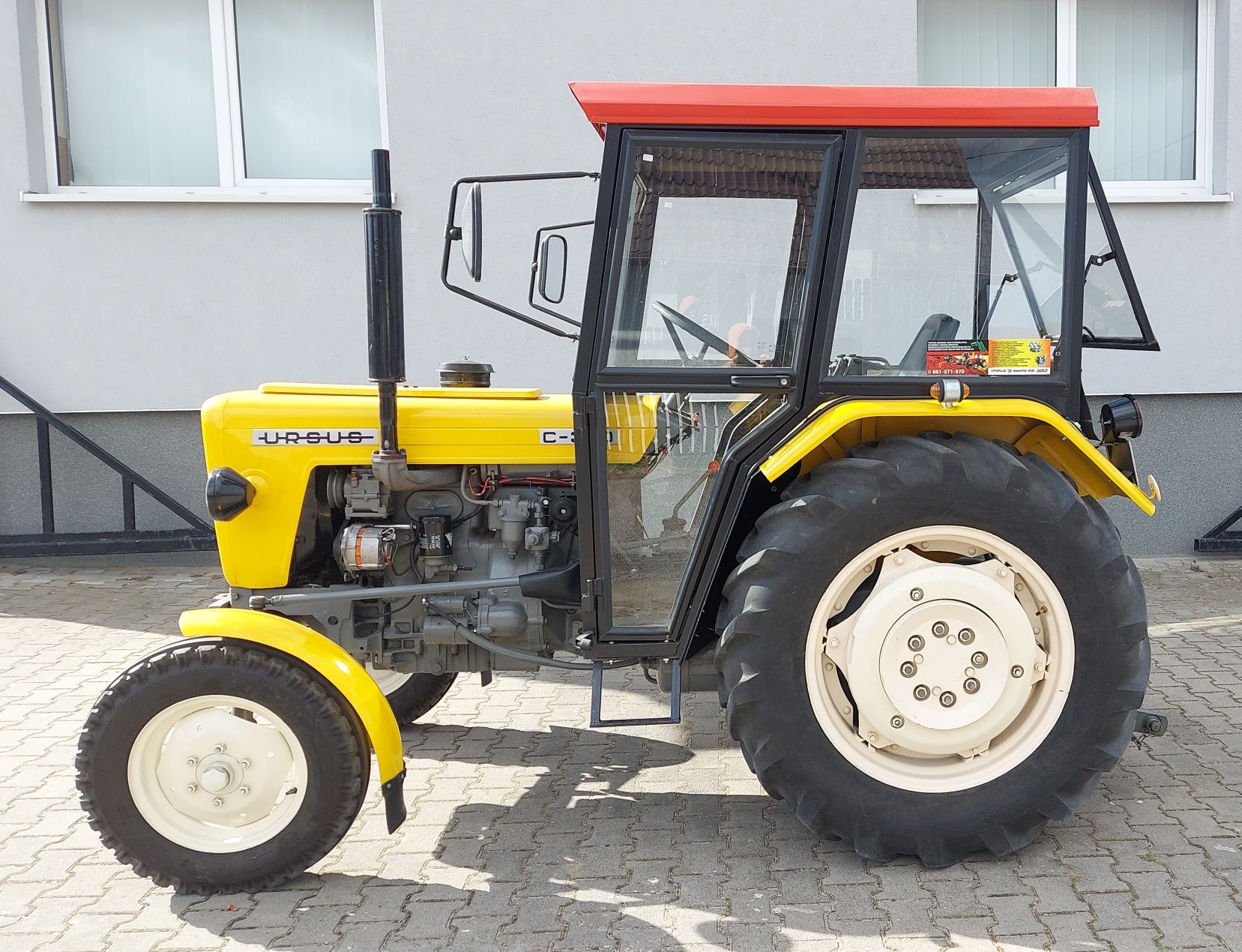 Ursus C330 z kabiną ciągnik traktor c-330
