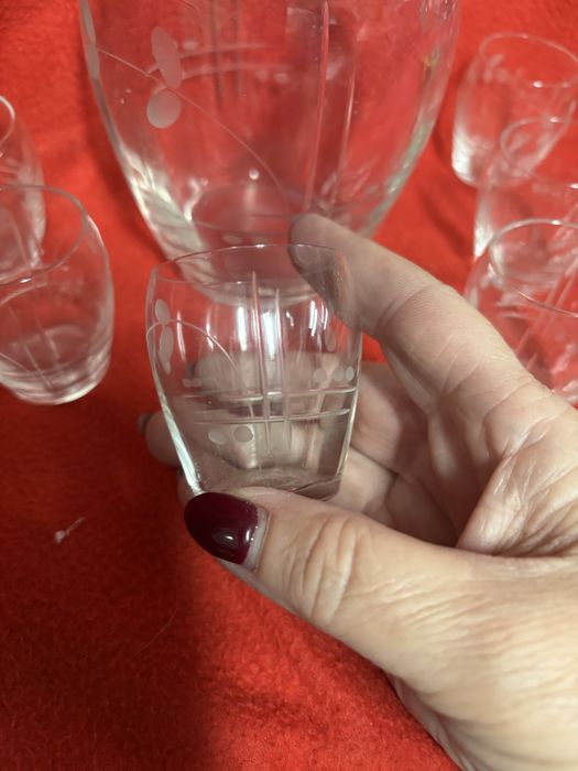 Garrafa antiga com 6 vopos