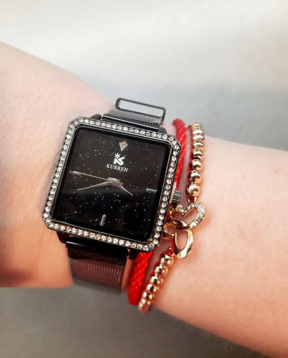 Zegarek analogowy czarny brokatowa tarcza cyrkonie stalowy pasek