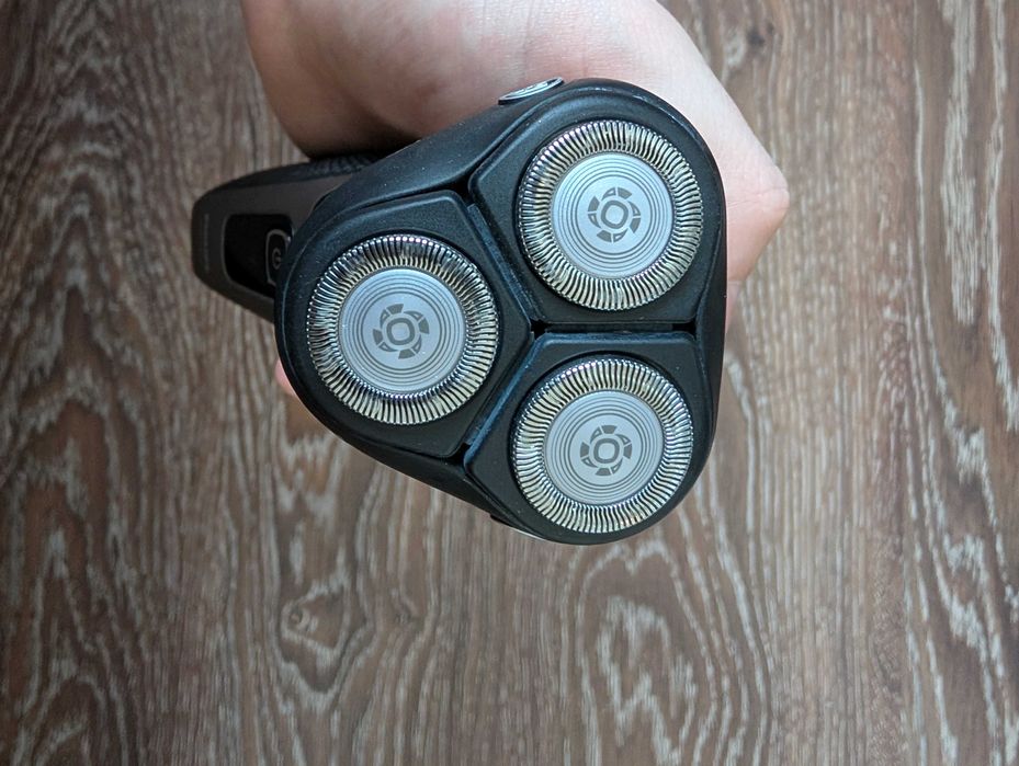 Електробритва чоловіча Philips Shaver series 3000 S3242/12