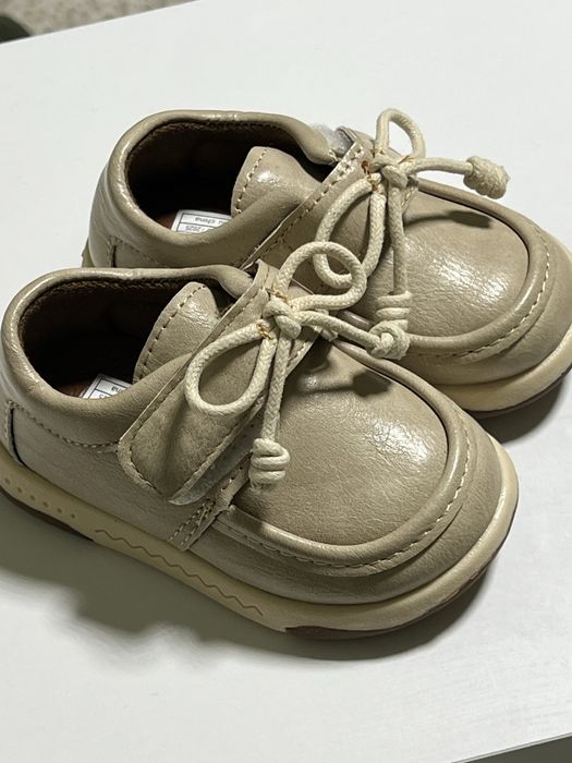 Туфельки на липучці