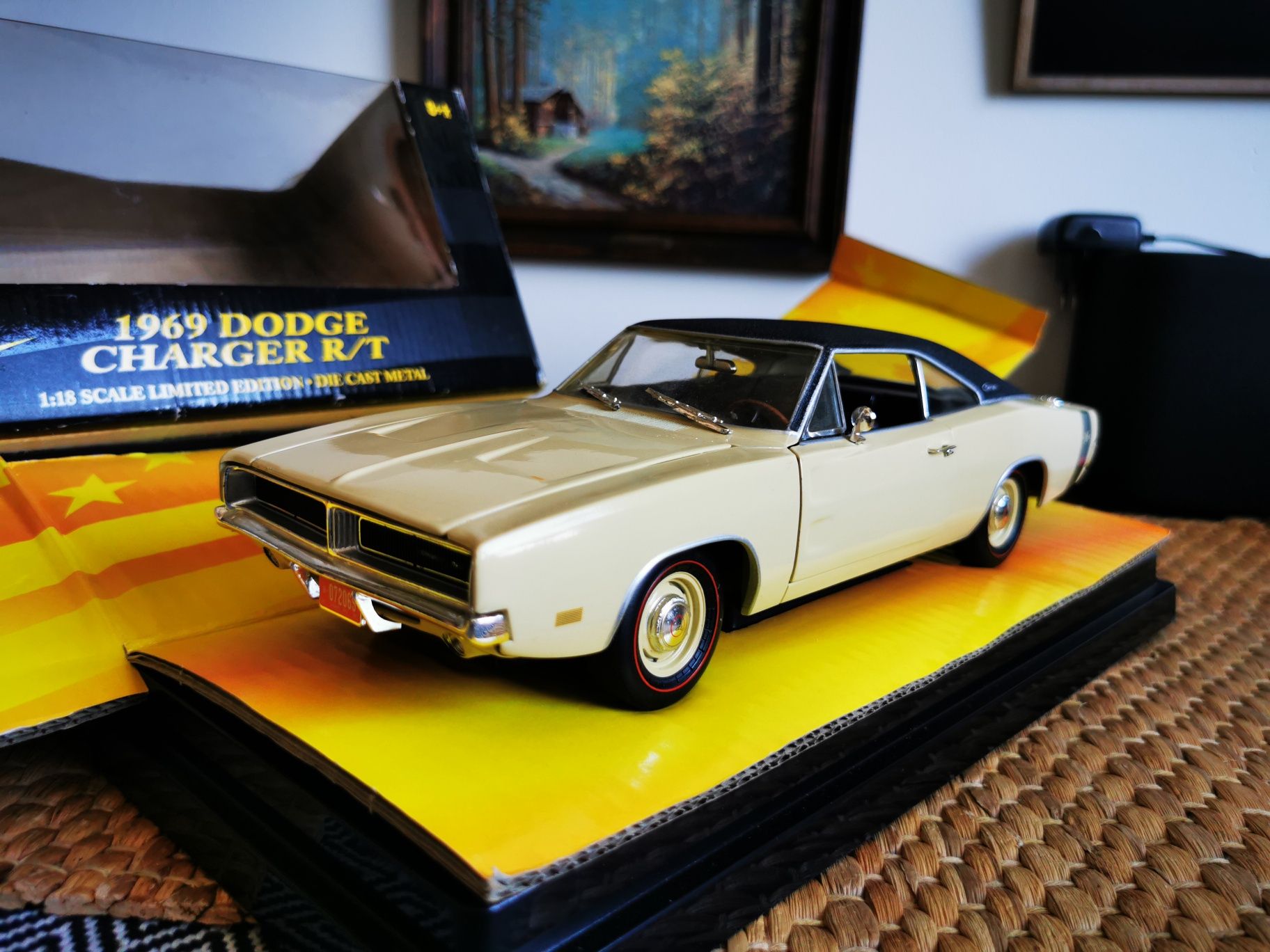 1:18 1969 Dodge Charger R/T