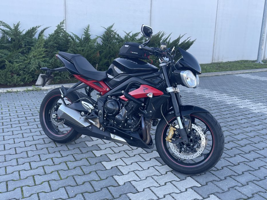 Triumph Street Triple R 675