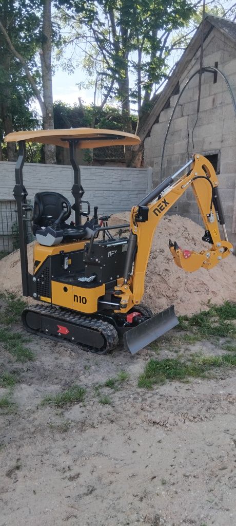 Wynajem minikoparki bez operatora Minikoparka