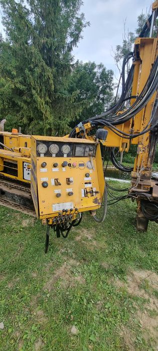 Wiertnica do studni głębinowych i pomp ciepła gąsienicowa Atlas copco