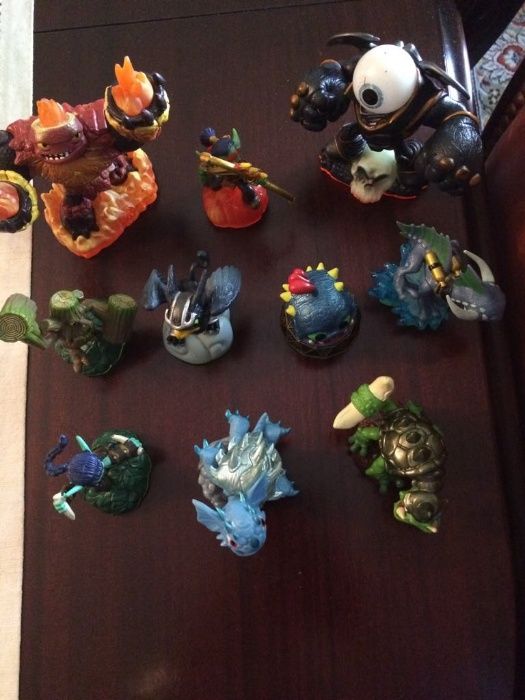 Bonecos para Jogos da saga SkyLanders PS3