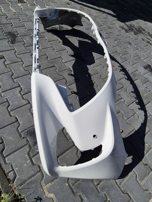 Zderzak przód Toyota Yaris IV generacja