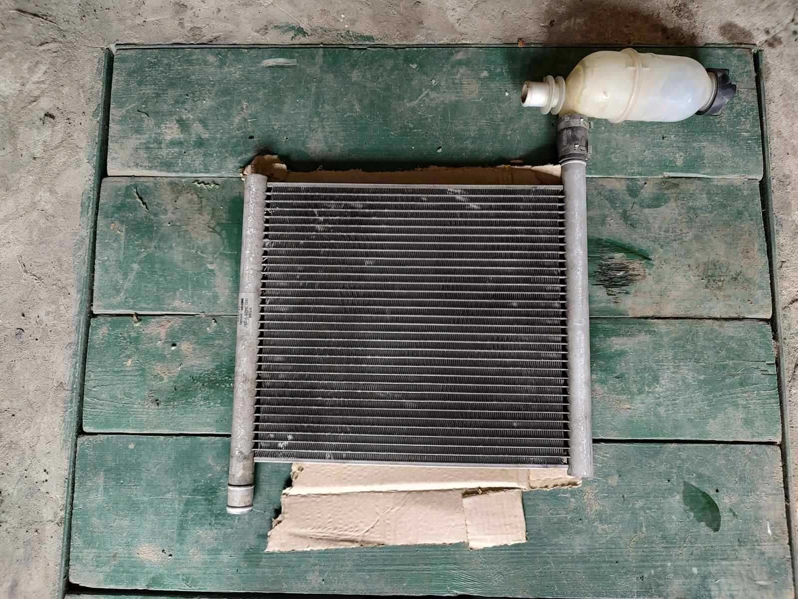 Радиатор вентилятор бачки Smart