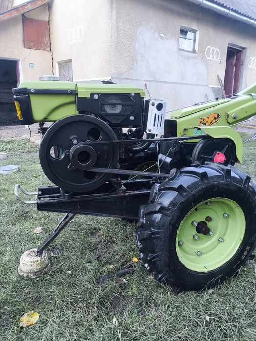 Мотоблок.   ЗУБР