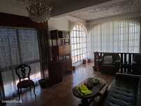 Excelente Moradia Isolada  com 6 Assoalhadas, Garagem e anexo