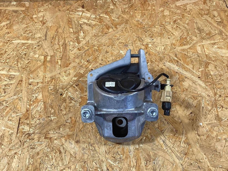 AUDI A5 8T A6 C7 A4 B8 Lift poduszka łapa silnika uchwyt 8R0199381AN 28km.