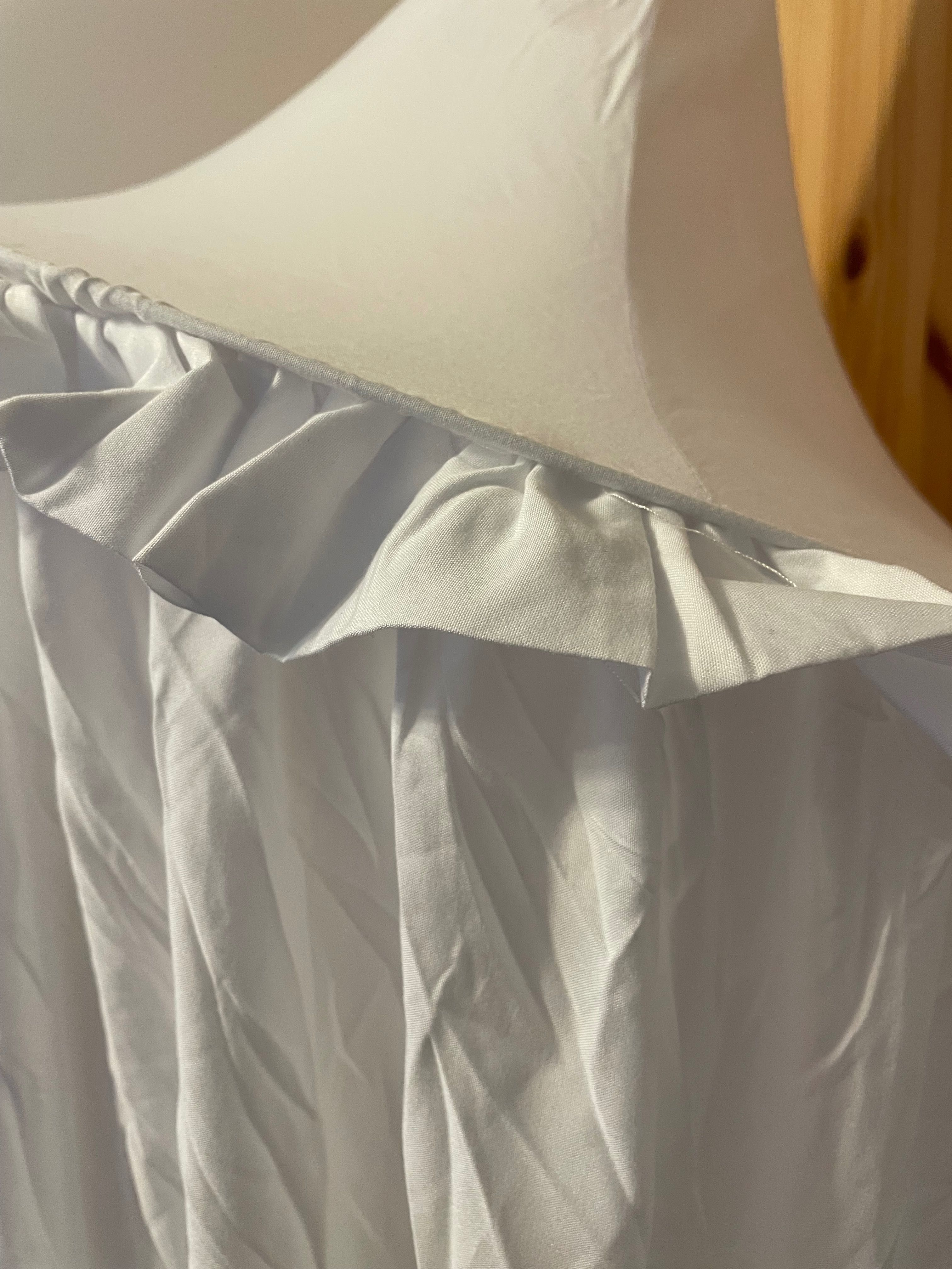 Nowy biały baldachim do lóżka baza 279x230 cm