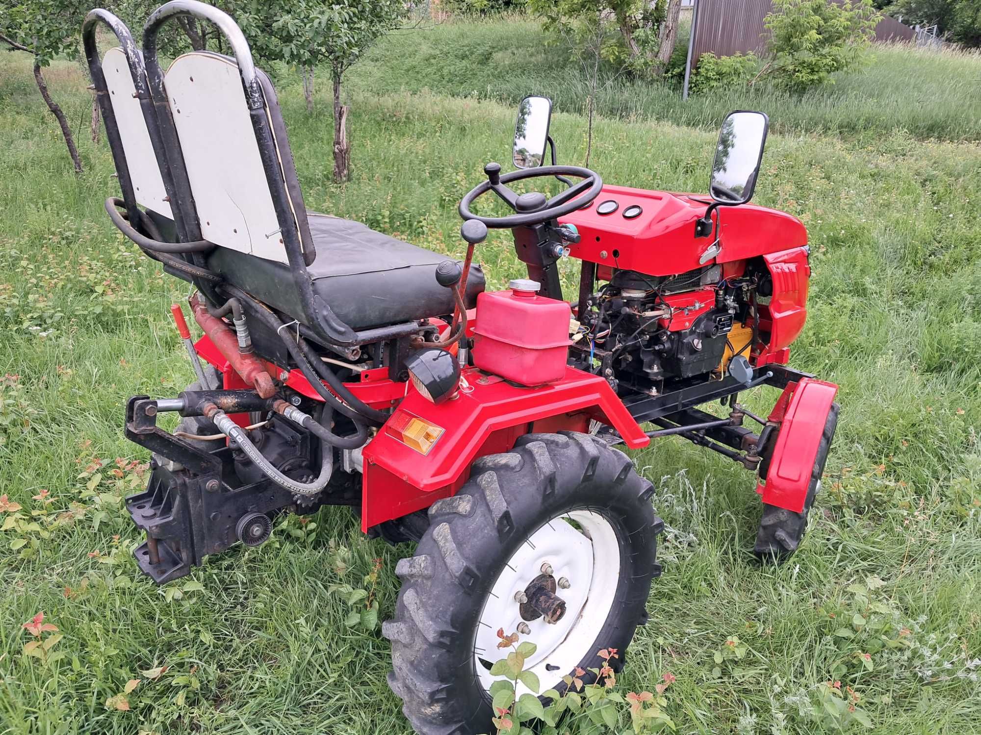 МініТрактор FORTE MT-161LT 15л.с в комплекті фреза, копалка, косілка.