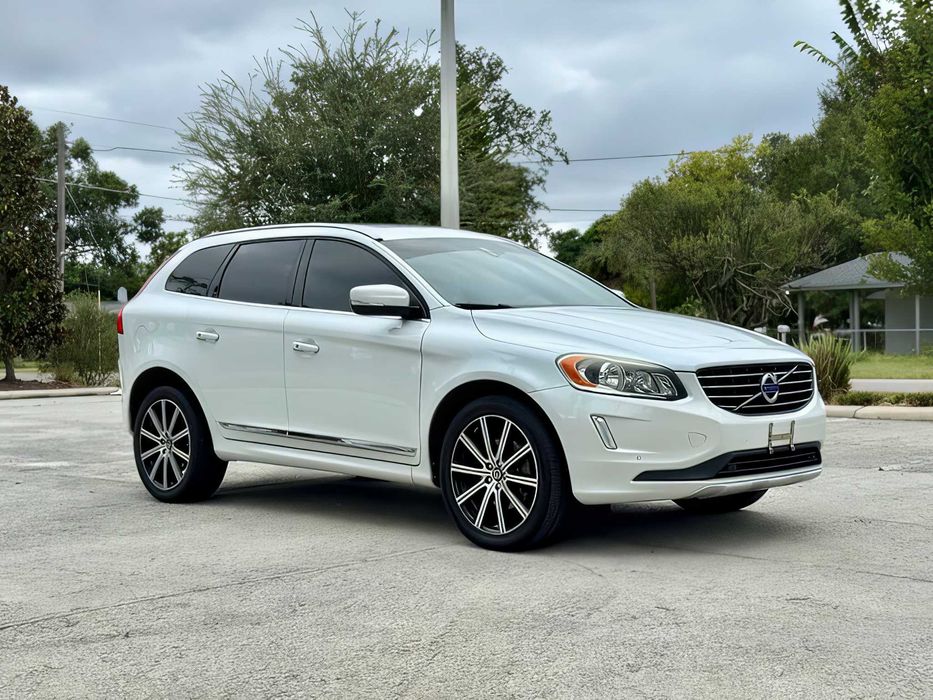 Volvo XC60      2015