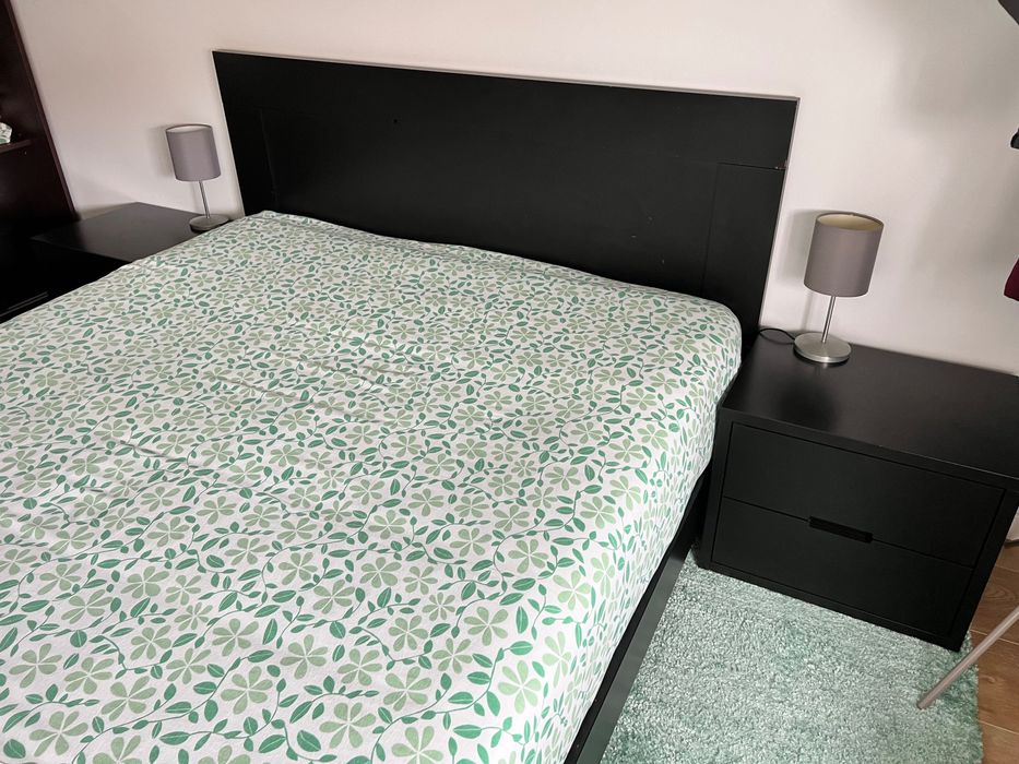 Quarto de Casal preto-castanho