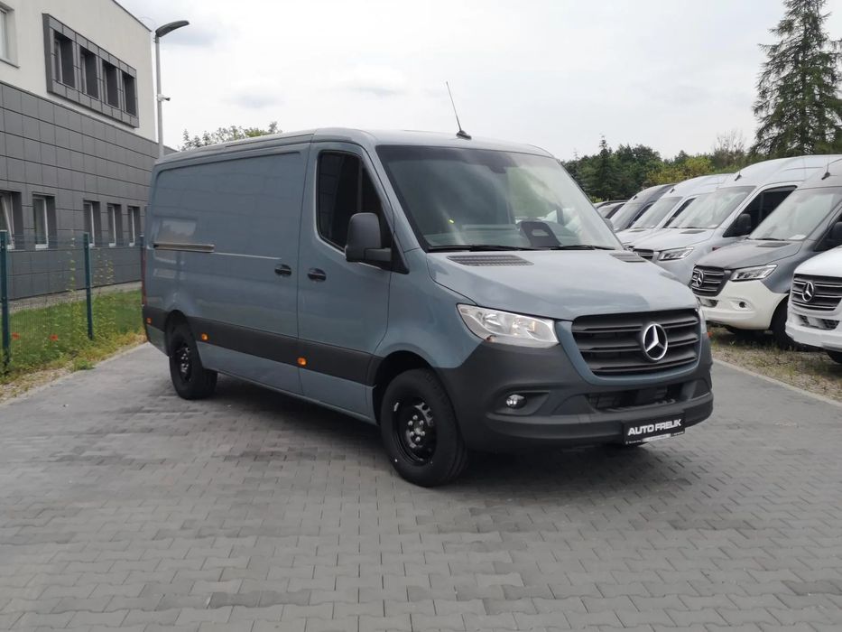 Mercedes-Benz Sprinter  Sprinter Furgon 315 (150 KM) średni L2H1 3665mm Facelift PRO