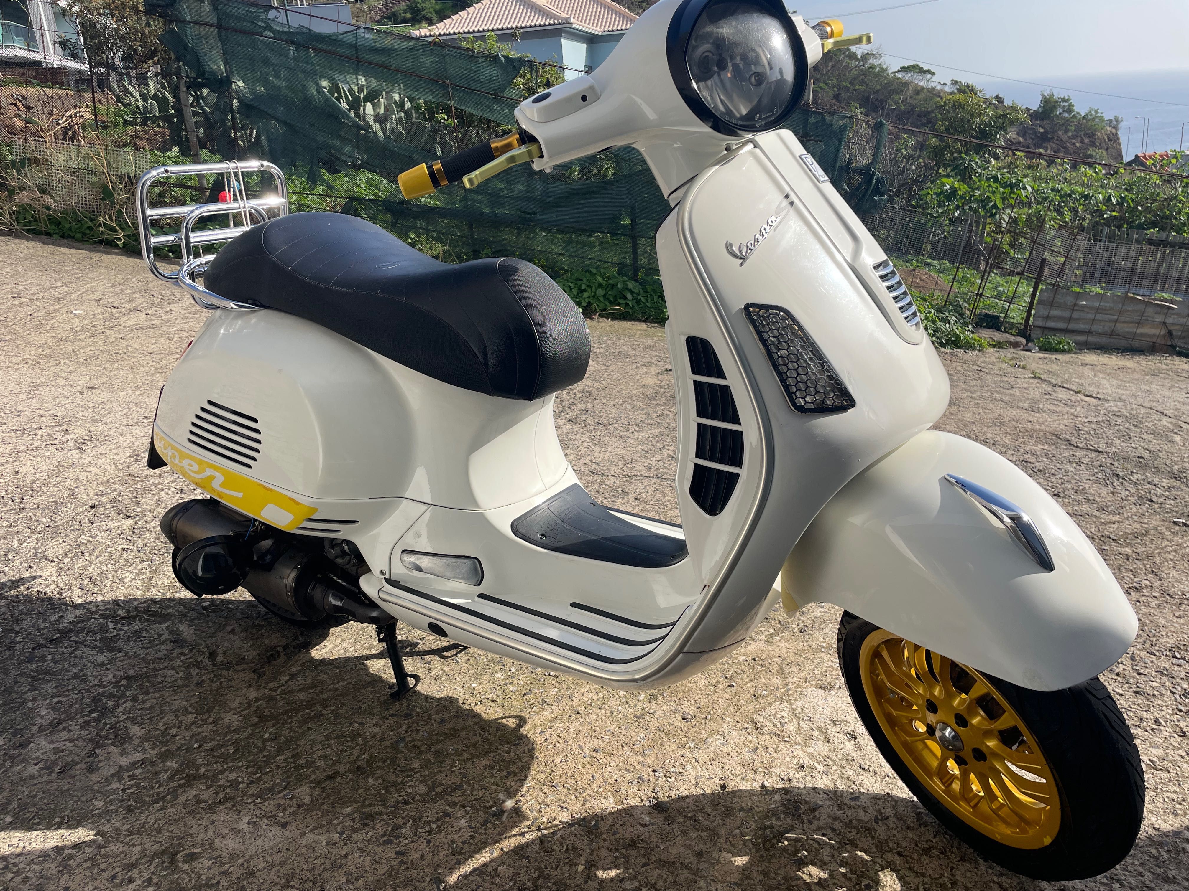 VESPA  GTS 300 Supra