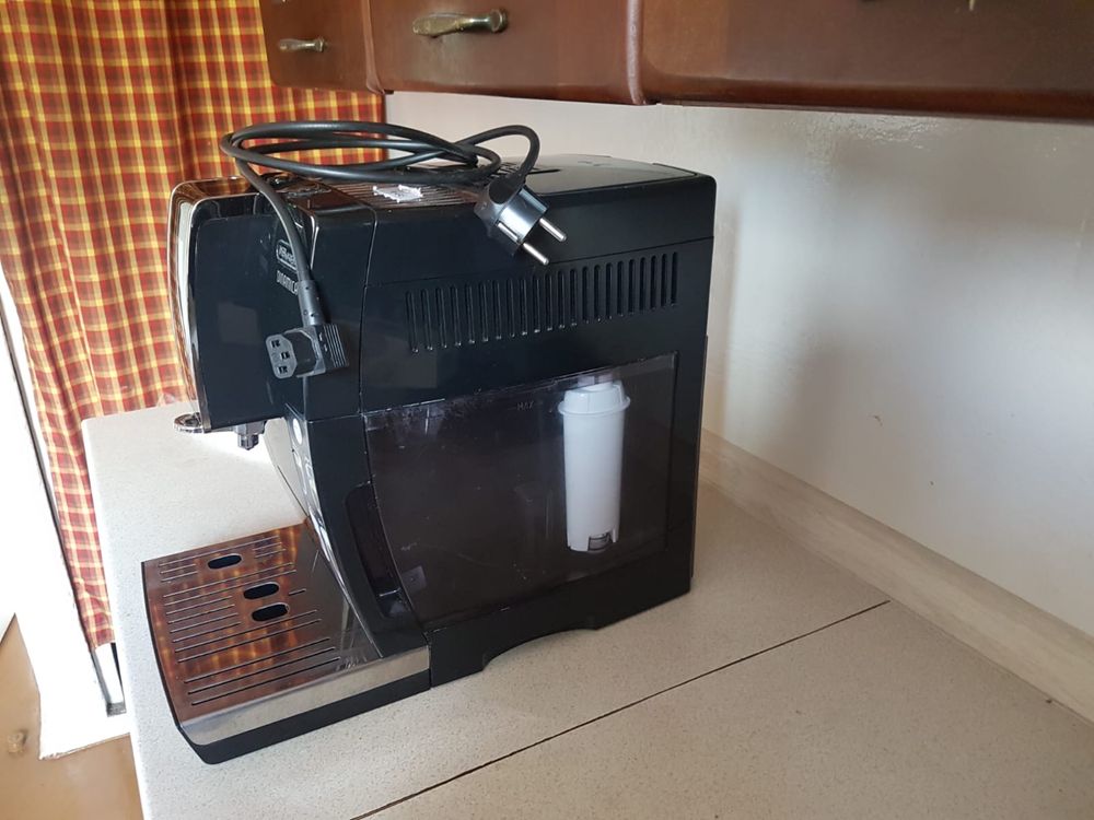 Ekspres do kawy De Longhi Dinamica