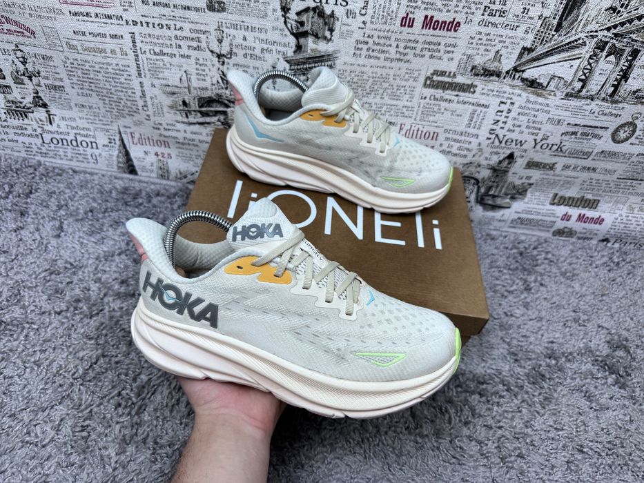 Оригінал ! Кросівки Hoka One One Clifton 9 Розмір 40
