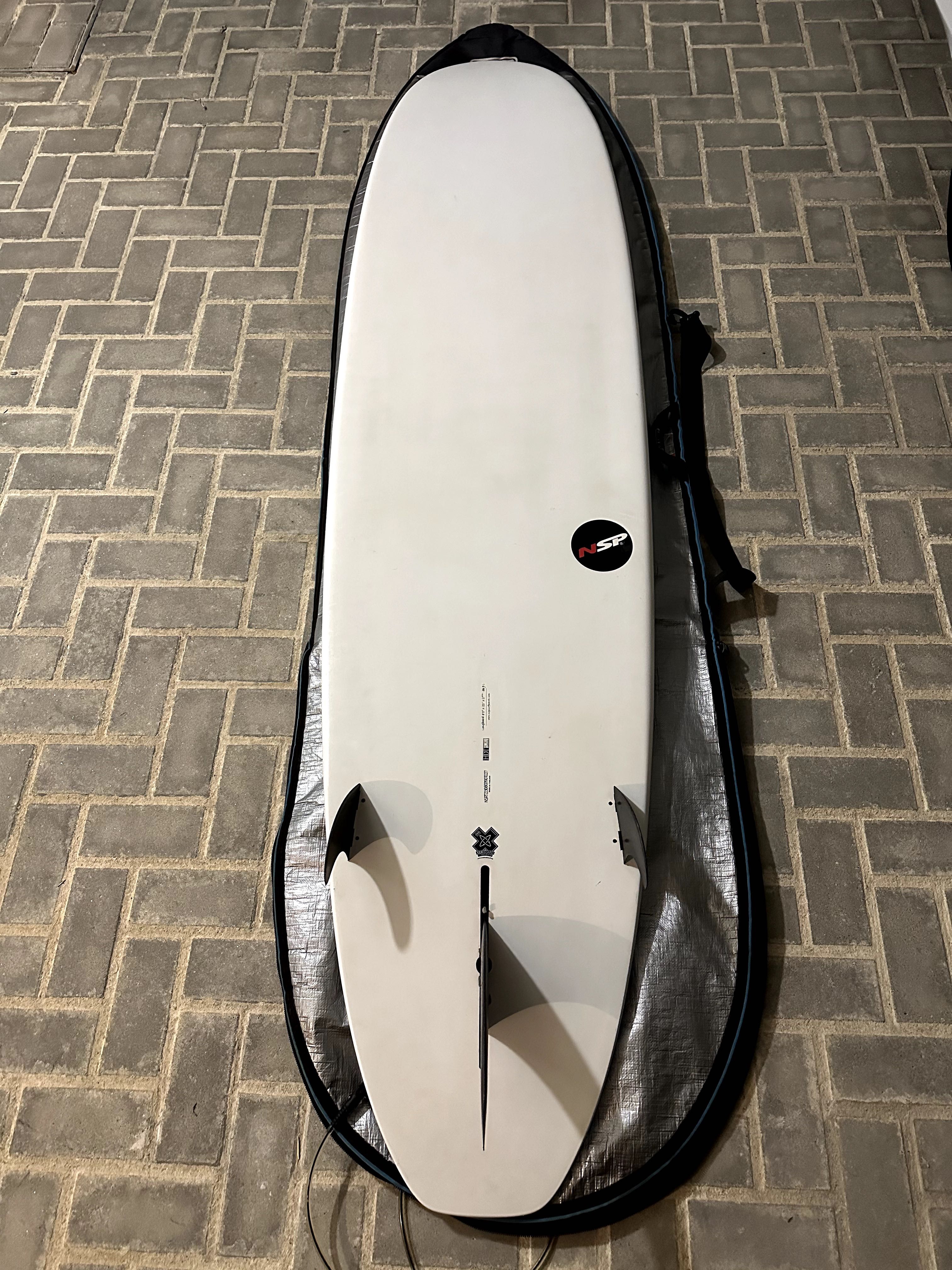 Prancha de surf NSP Elements 8" c/ capa e leash