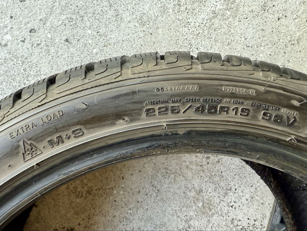 Goodyear Ultragrip Performance + 225 45/R19 96V