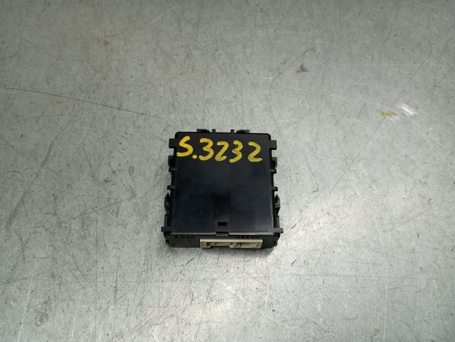 Módulo confort TOYOTA Yaris (_P21_, _PA1_, _PH1_)