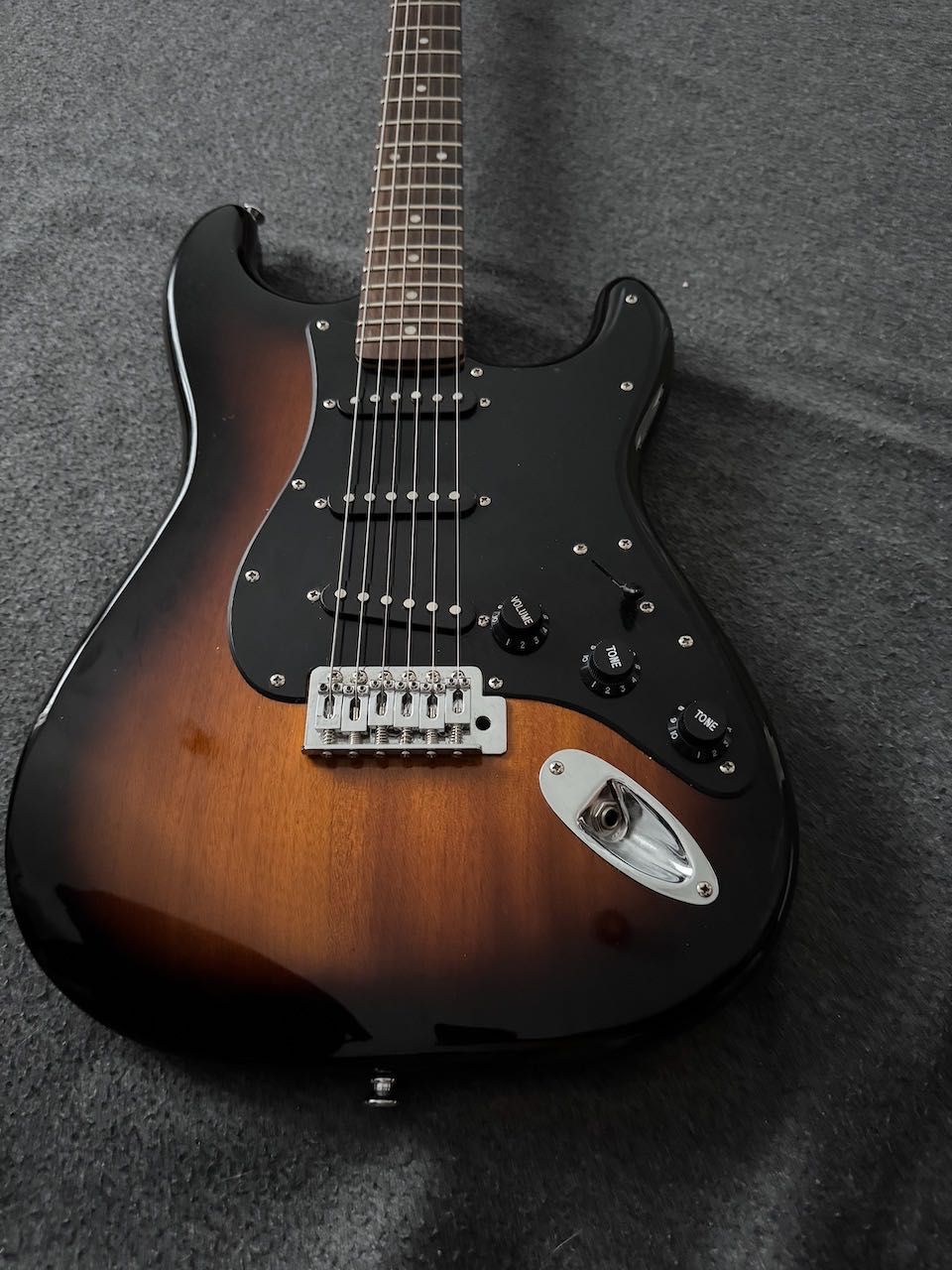 Gitara elektryczna Squier by Fender Affinity SSS