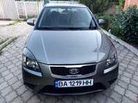 Продам KIA 2010 рік