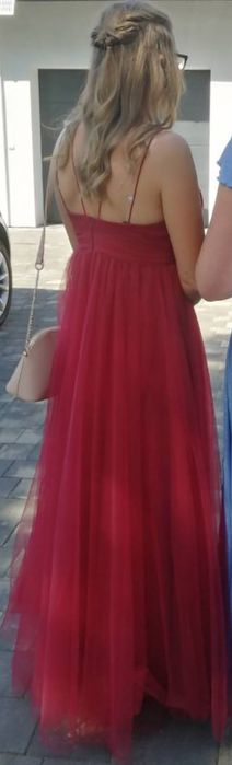 Bordowa długa sukienka na wesele studniówkę