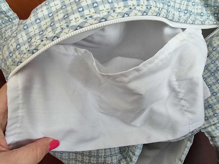 Mala de maternidade em tons de branco e azul