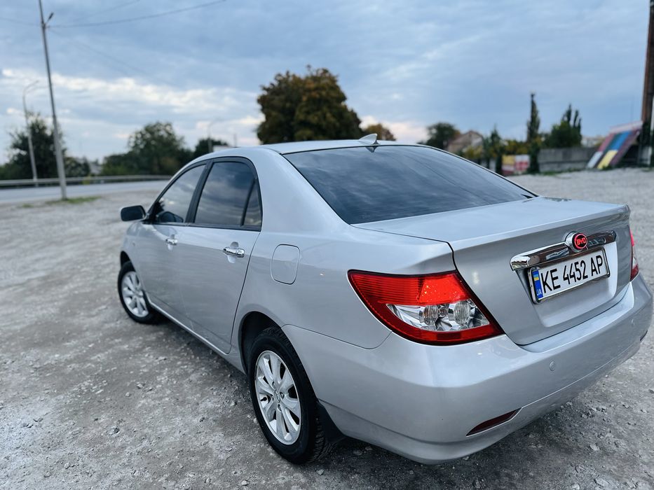 Продам BYD F3 2013год 1.5бензин