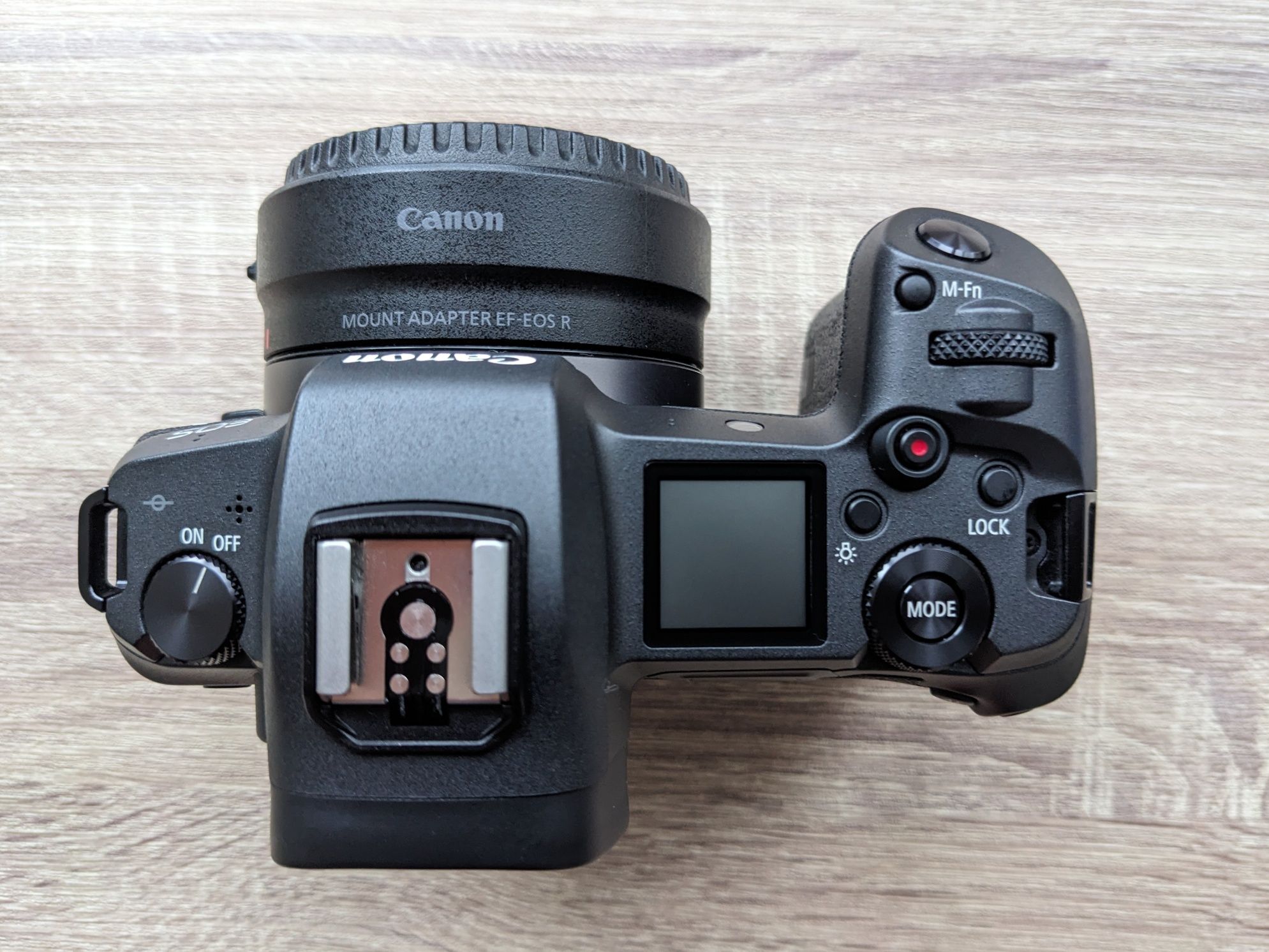 Фотоапарат Canon EOS R body + Mount Adapter EF-EOS – Ідеал, як новий