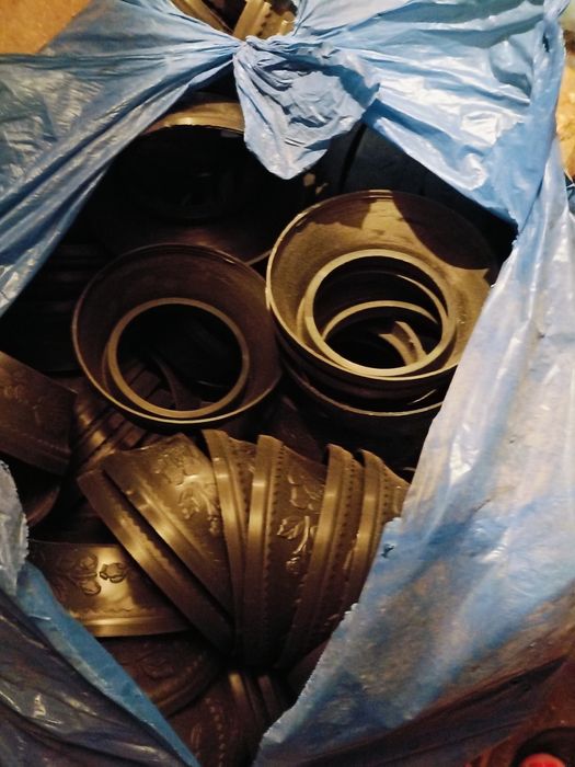 Podstawki i kapturki do zniczy