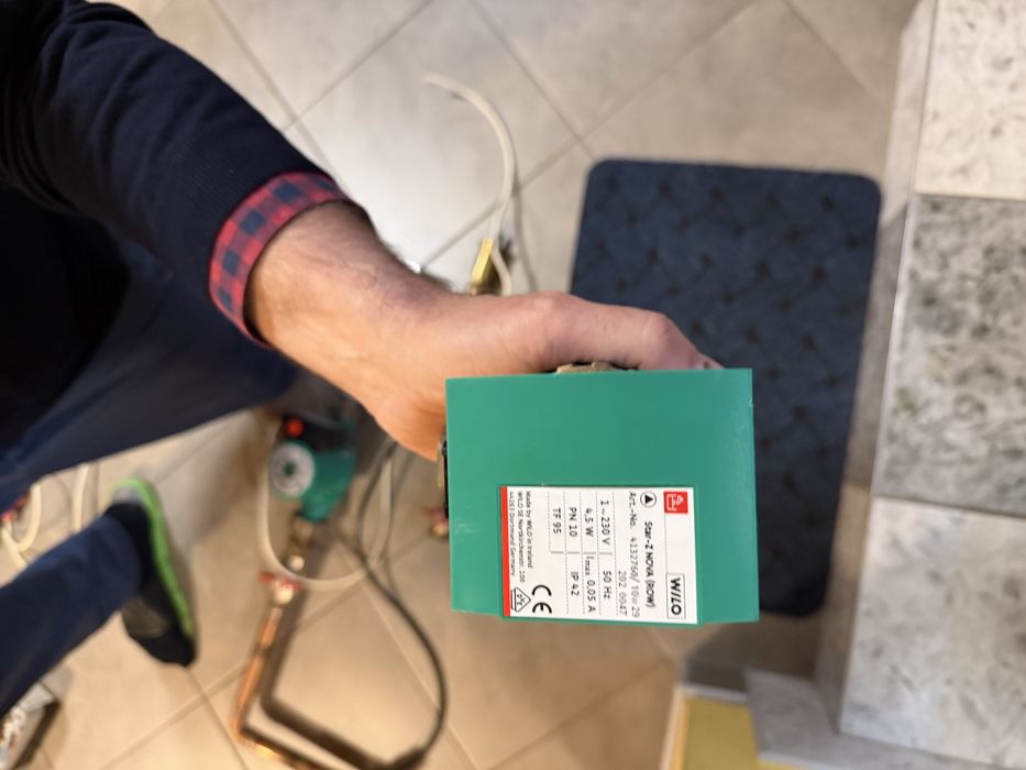 Piec gazowy Viadrus sprawny /4kW + zawor dwudrogowy