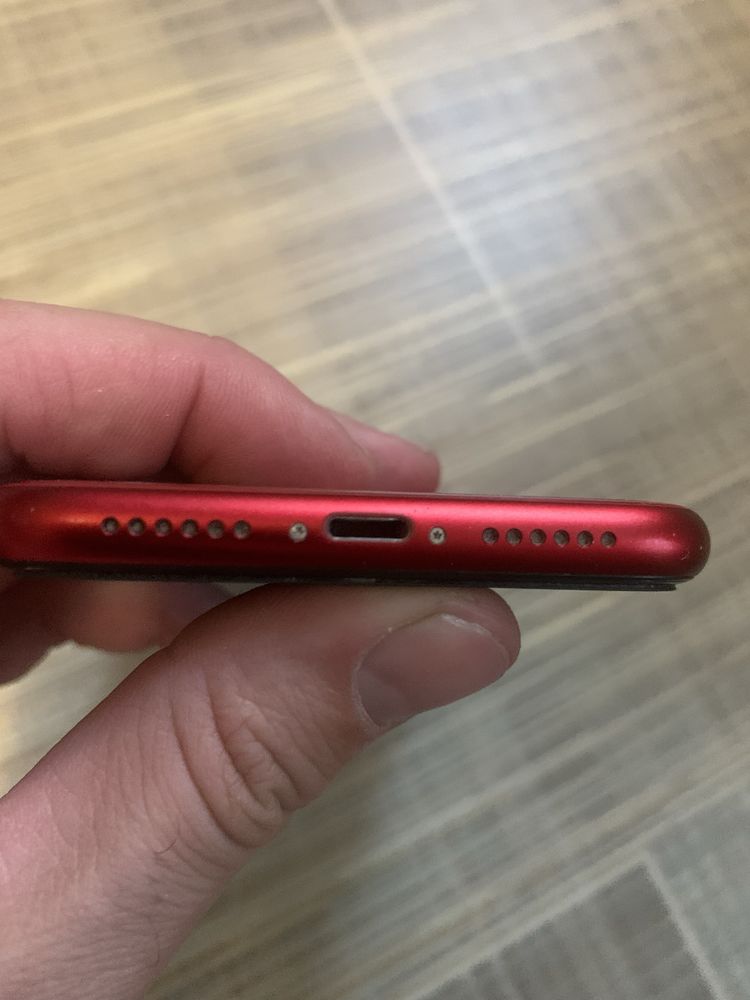 iPhone xr 64GB red